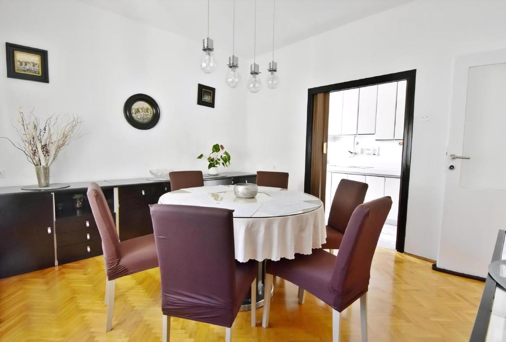 Apartment Grosse In Mit Grosser Terrasse Umag