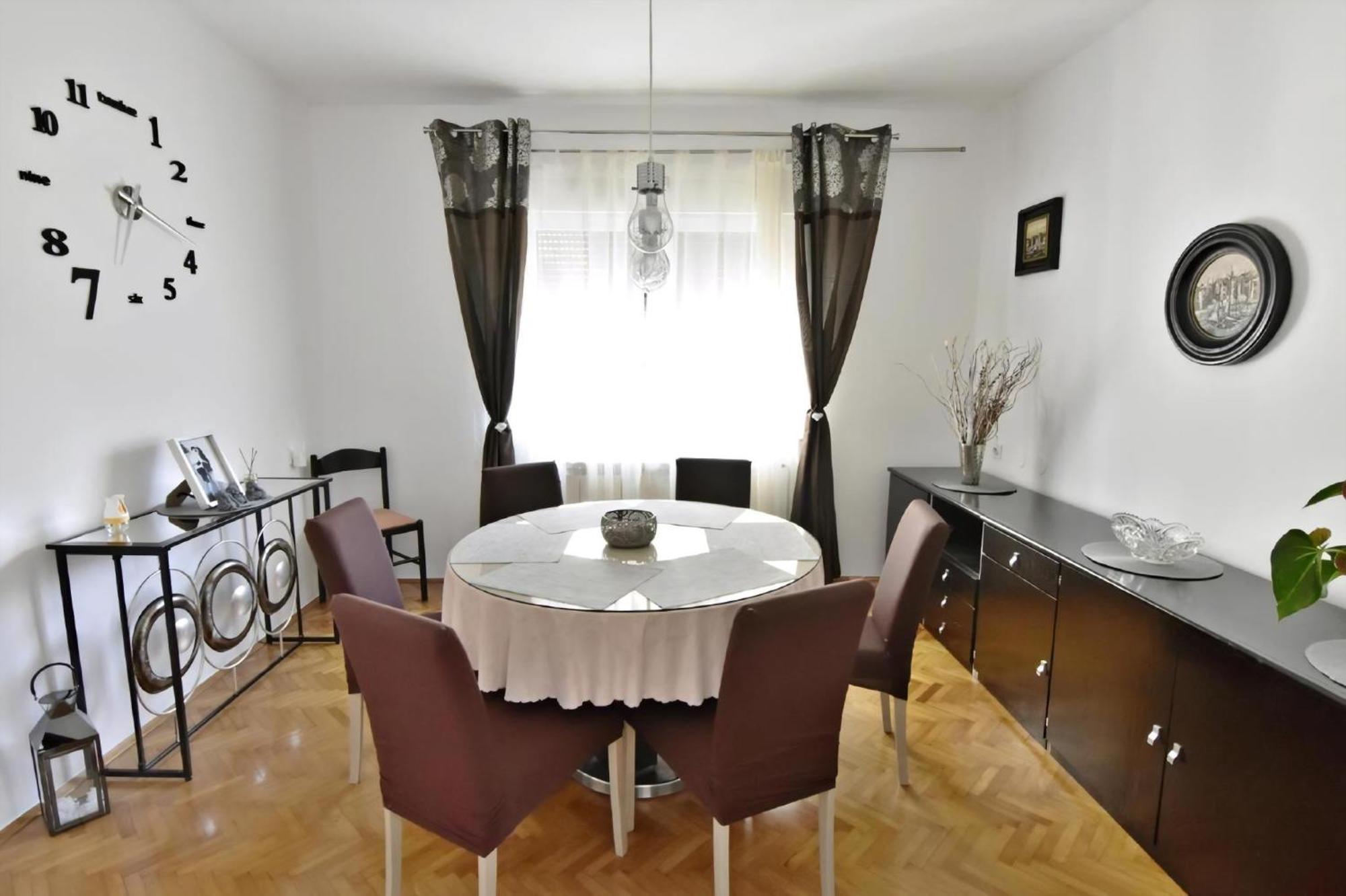 Apartment Grosse In Mit Grosser Terrasse Umag